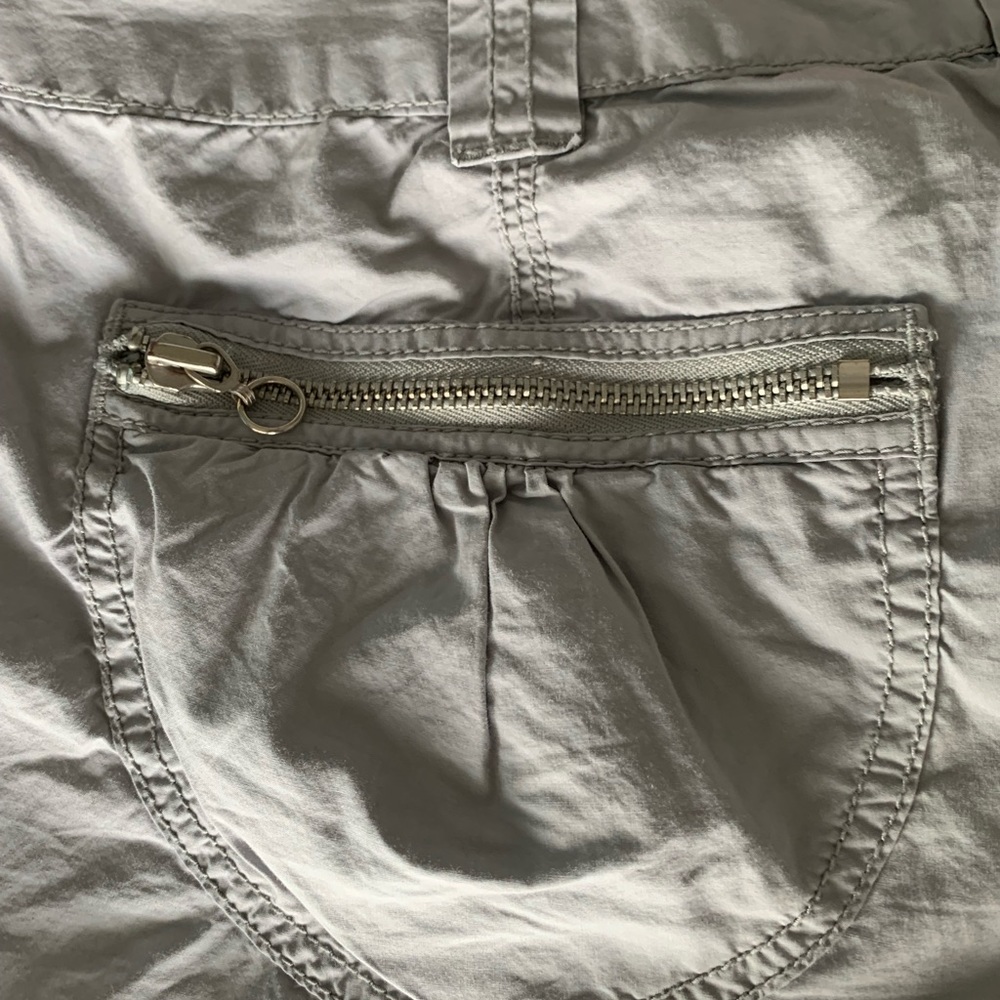 Express Shorts - Picture 6 of 8